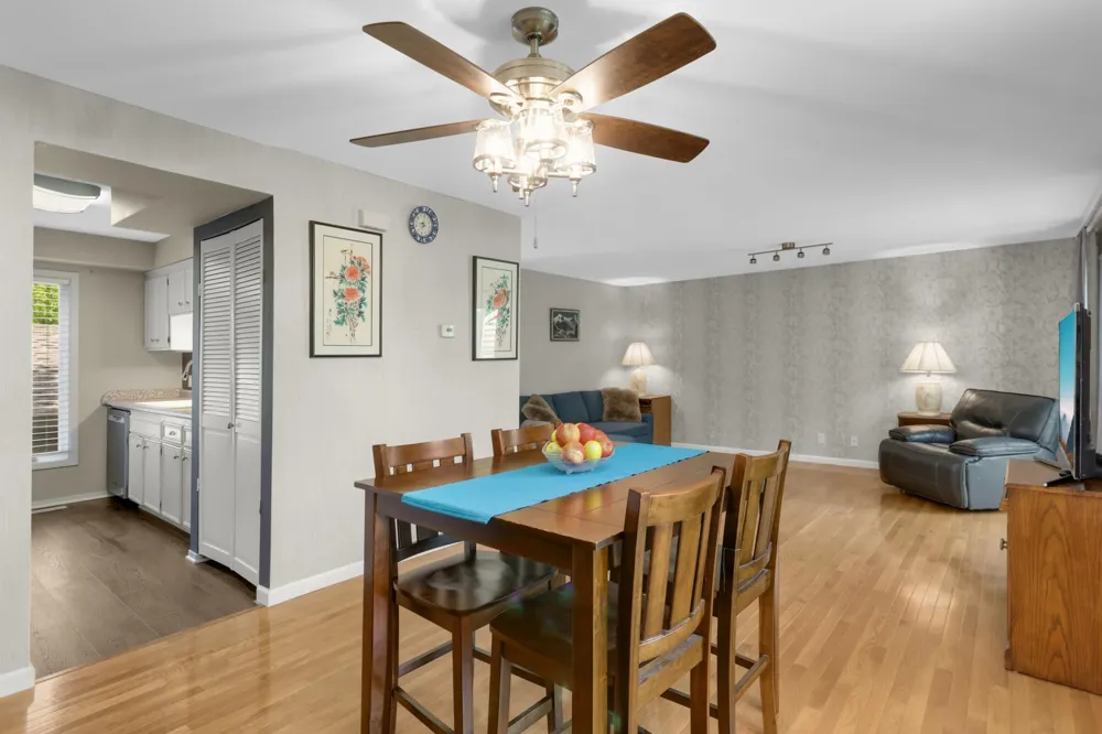 7623 Harold Avenue Golden Valley, MN 55427