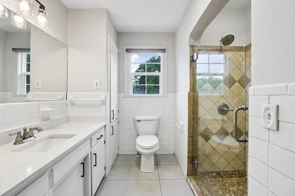 810 W Lincoln St Tullahoma, TN 37388