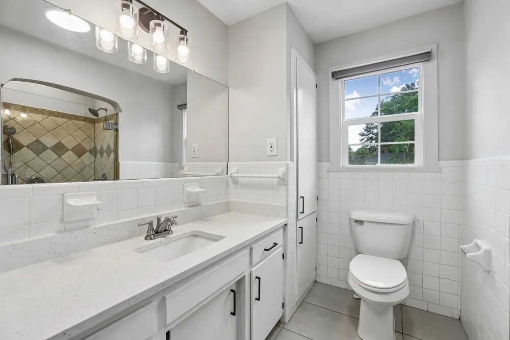 810 W Lincoln St Tullahoma, TN 37388