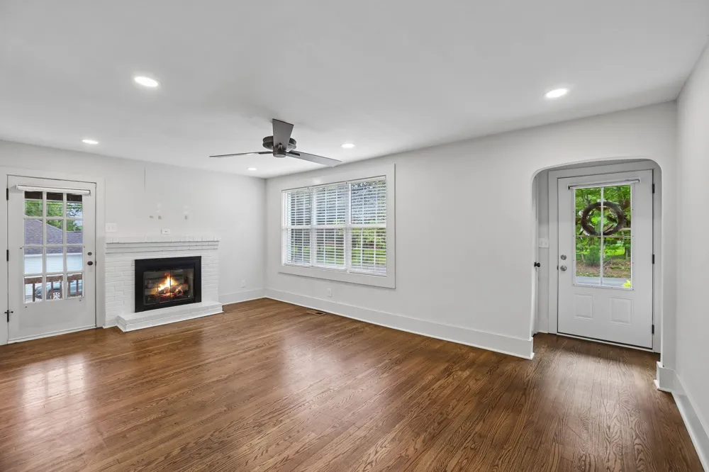 810 W Lincoln St Tullahoma, TN 37388
