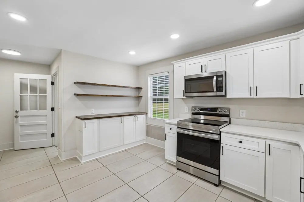 810 W Lincoln St Tullahoma, TN 37388