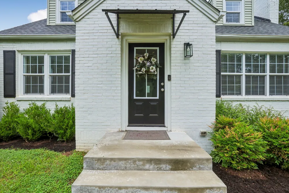 810 W Lincoln St Tullahoma, TN 37388