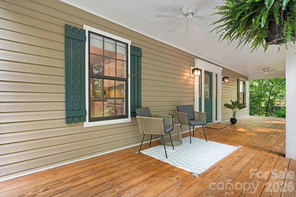 212 Riva Ridge Drive Fairview, NC 28730
