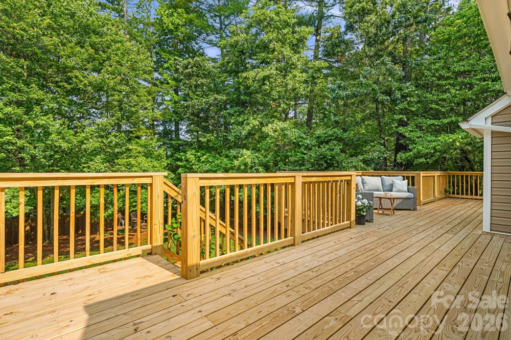 212 Riva Ridge Drive Fairview, NC 28730