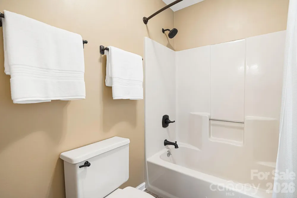 212 Riva Ridge Drive Fairview, NC 28730
