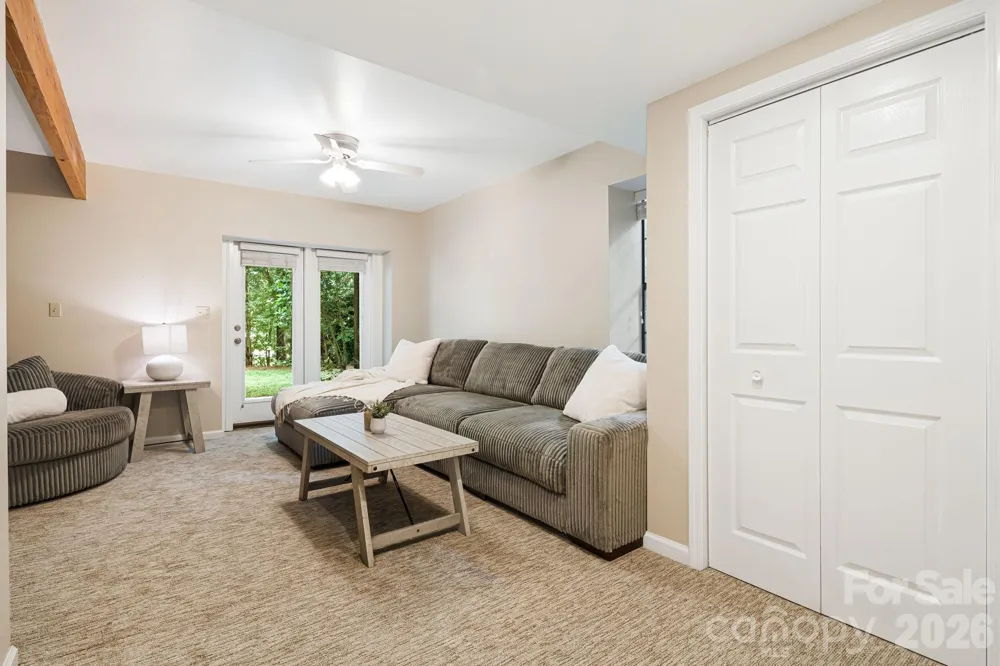 212 Riva Ridge Drive Fairview, NC 28730