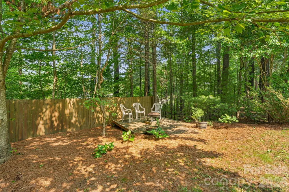 212 Riva Ridge Drive Fairview, NC 28730