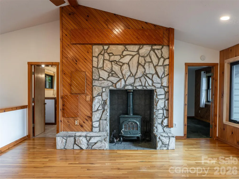 243 Pioneer Ridge Road Canton, NC 28716