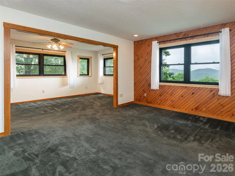 243 Pioneer Ridge Road Canton, NC 28716