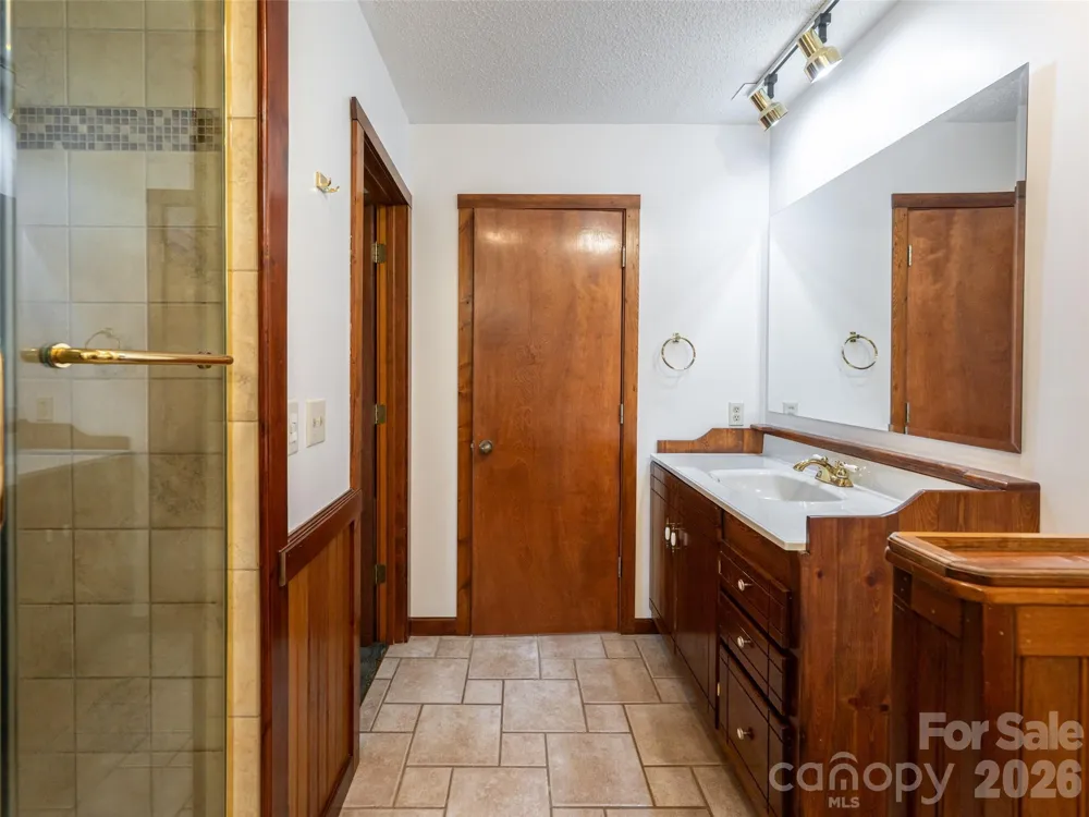 243 Pioneer Ridge Road Canton, NC 28716