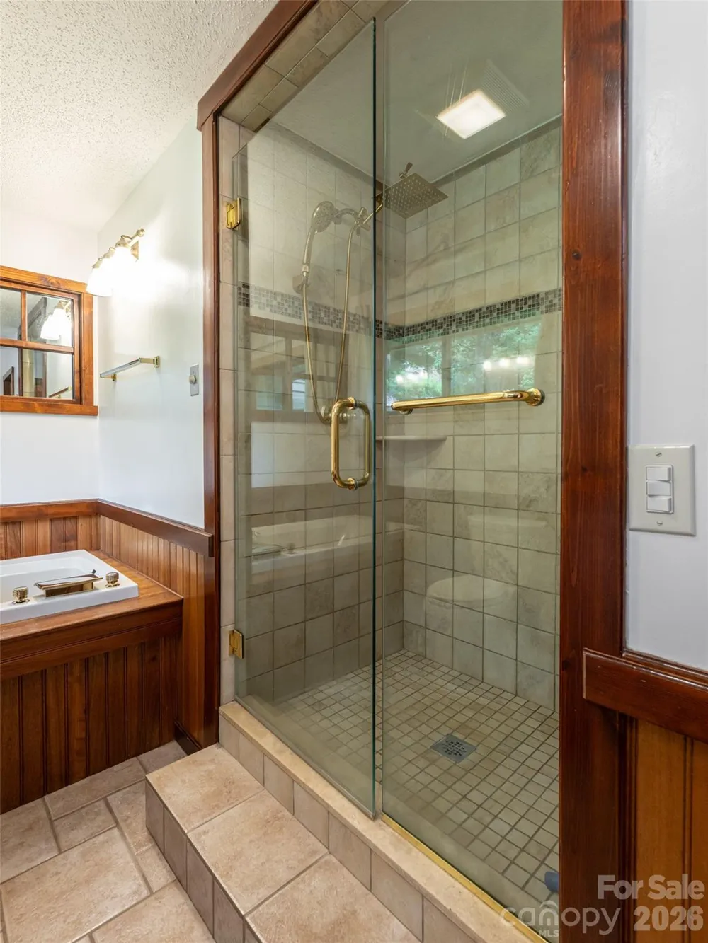 243 Pioneer Ridge Road Canton, NC 28716
