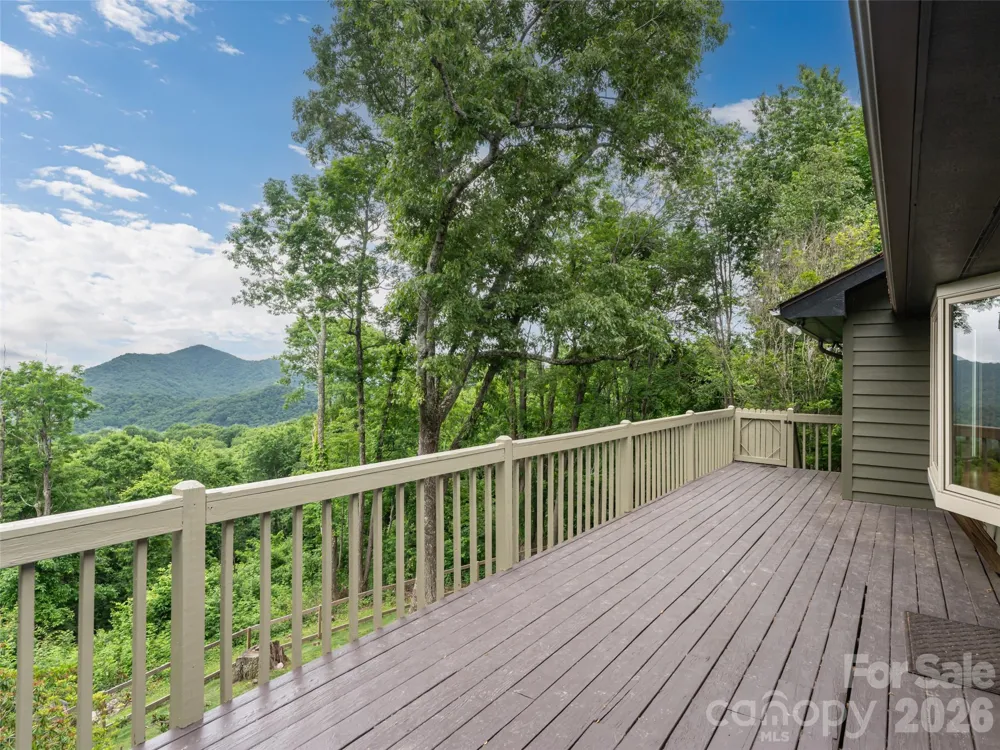243 Pioneer Ridge Road Canton, NC 28716