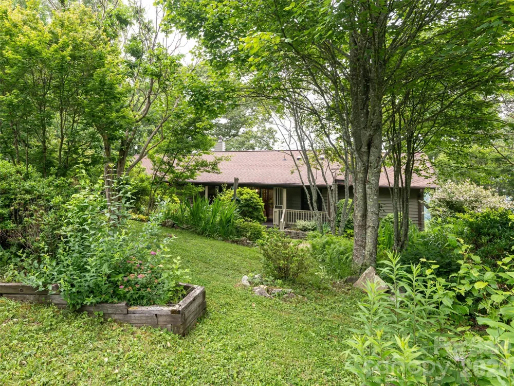 243 Pioneer Ridge Road Canton, NC 28716
