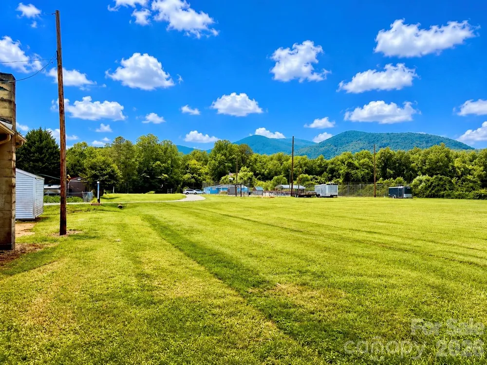 72 Circle Drive Marion, NC 28752