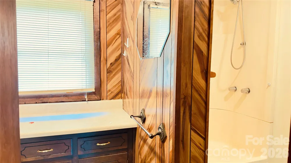 72 Circle Drive Marion, NC 28752