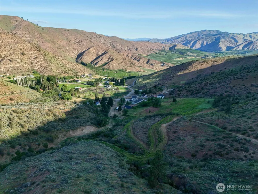 259 Juniper Lane Monitor, WA 98836