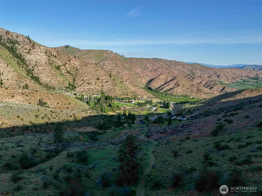 259 Juniper Lane Monitor, WA 98836