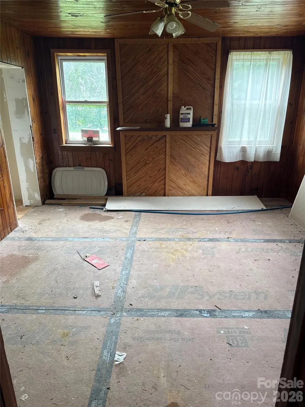 102 Ransom Road Clyde, NC 28721