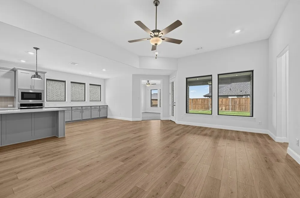 542 Chatham Street Oak Point, TX 75068