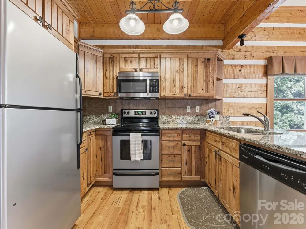 17 Rachels Circle Maggie Valley, NC 28751