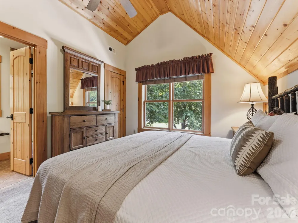 18 Rachels Circle Maggie Valley, NC 28751