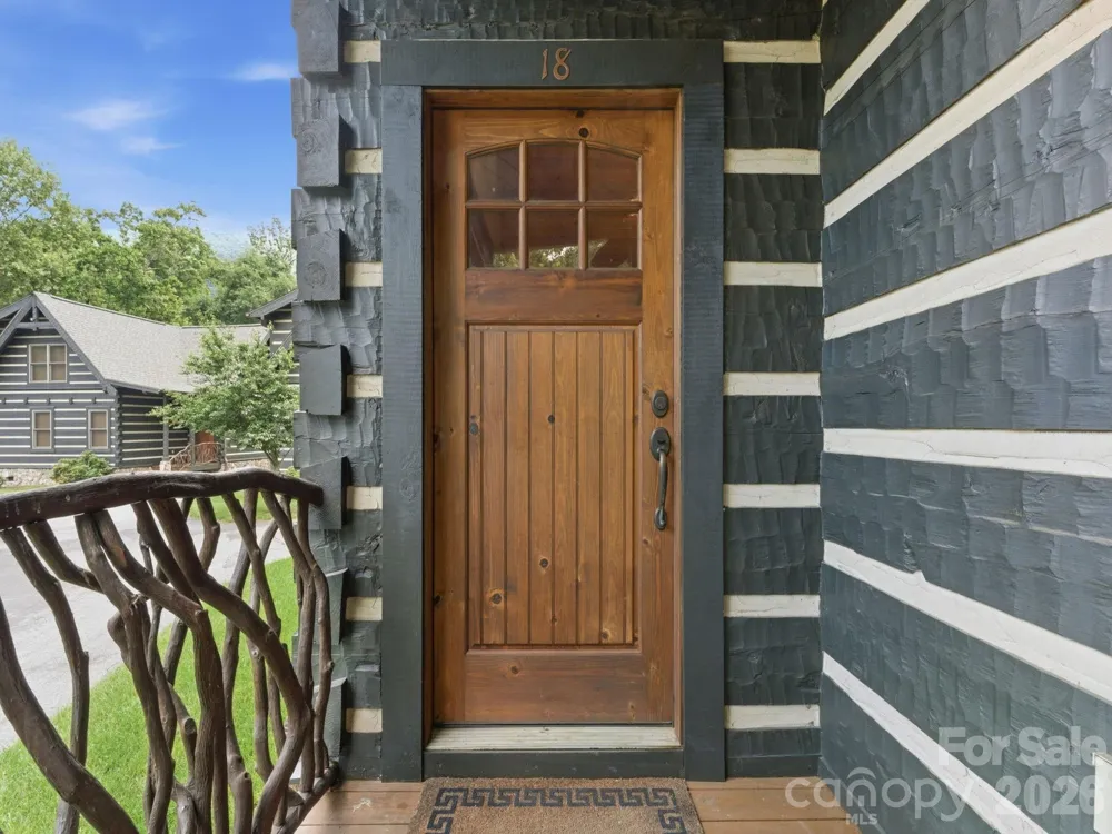 18 Rachels Circle Maggie Valley, NC 28751