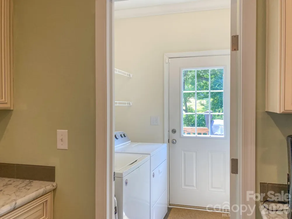 2 Clarks Chapel Extension Weaverville, NC 28787