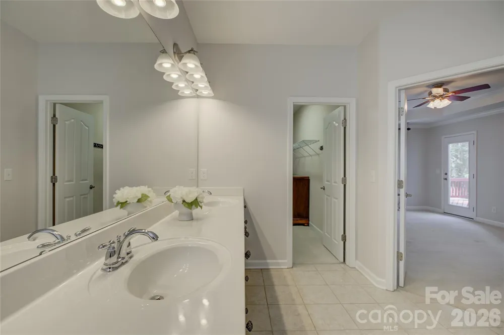9609 Spurwig Court Charlotte, NC 28278