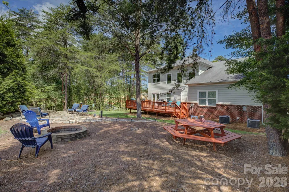 9609 Spurwig Court Charlotte, NC 28278