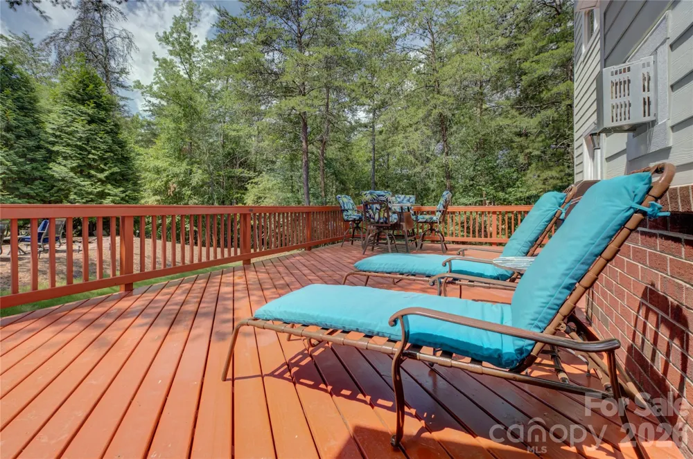 9609 Spurwig Court Charlotte, NC 28278
