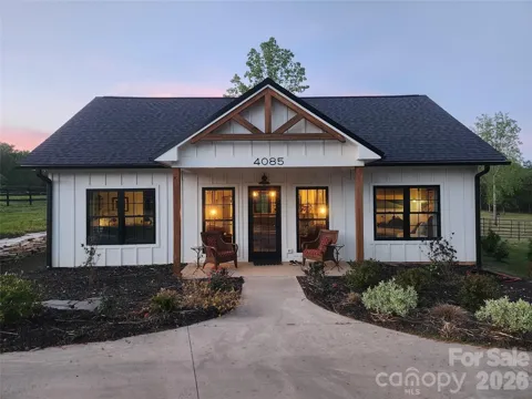 4085 Hunting Country Road