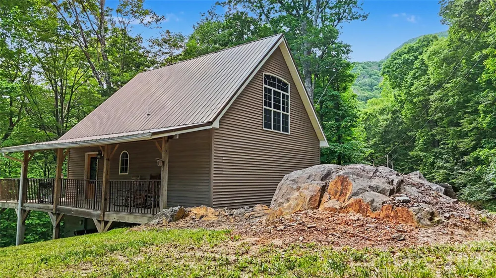 578 Three Top Circle West Jefferson, NC 28694