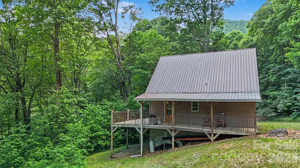 578 Three Top Circle West Jefferson, NC 28694