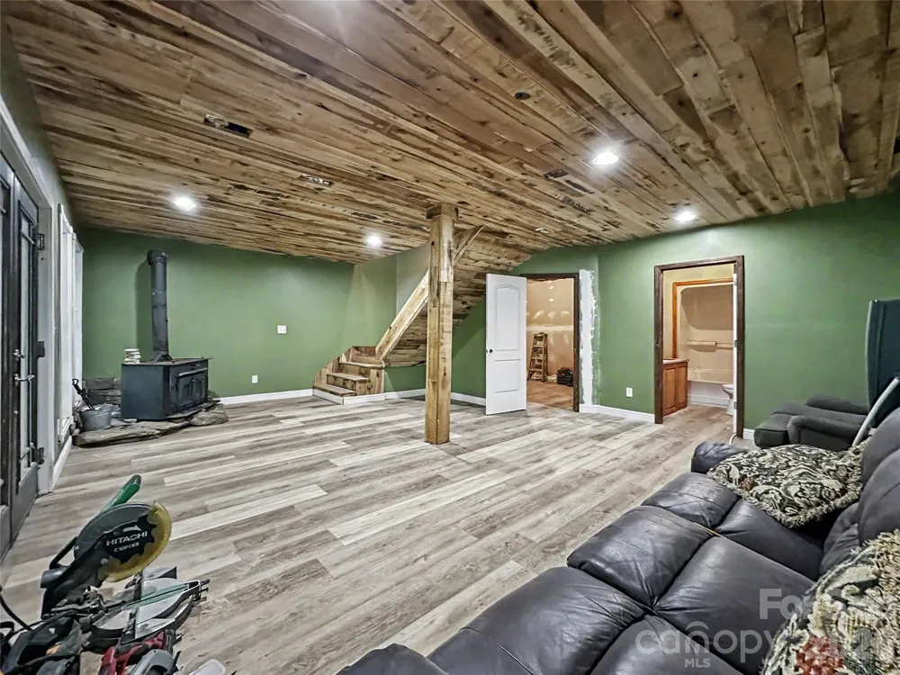 578 Three Top Circle West Jefferson, NC 28694