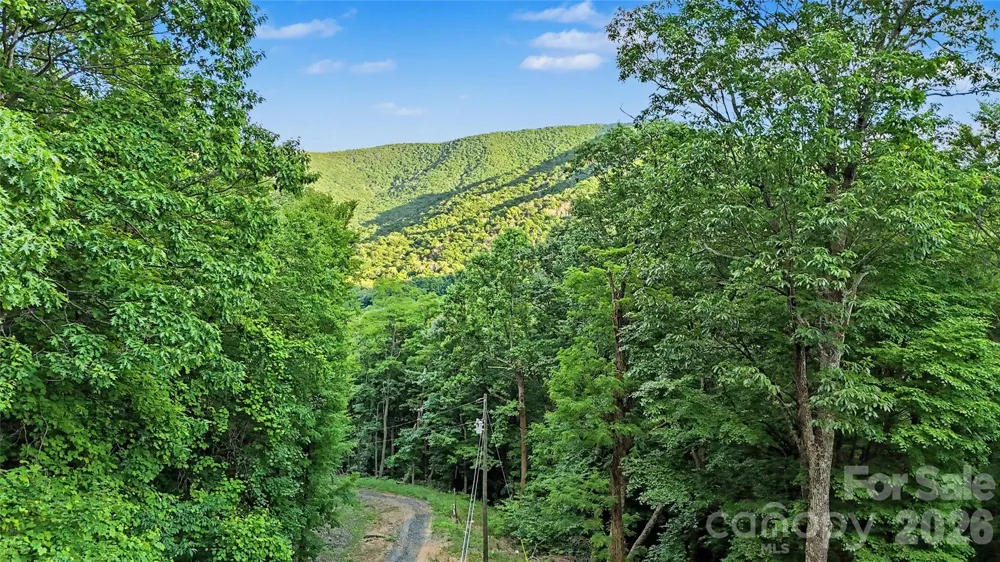 578 Three Top Circle West Jefferson, NC 28694
