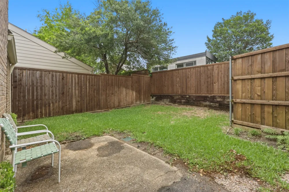 16902 Davenport Court Dallas, TX 75248