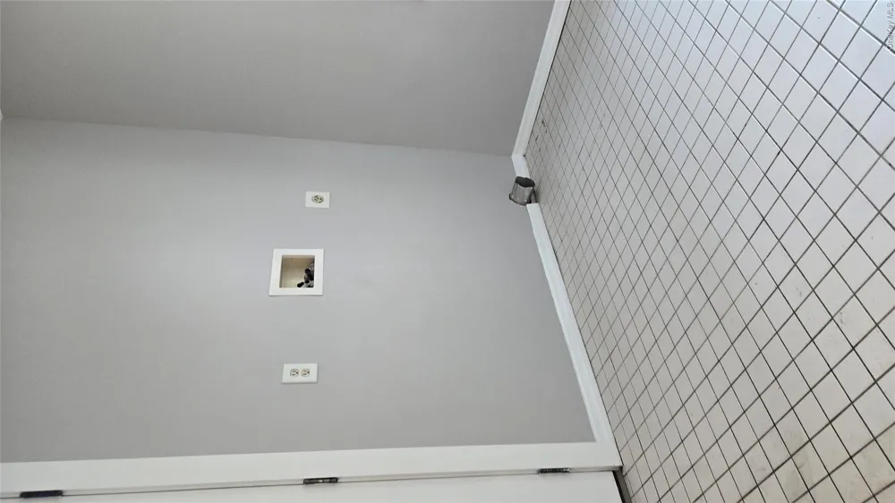 91 Wyman Avenue #1st Floor Rear - Apt #2 Huntington Station, NY 11746