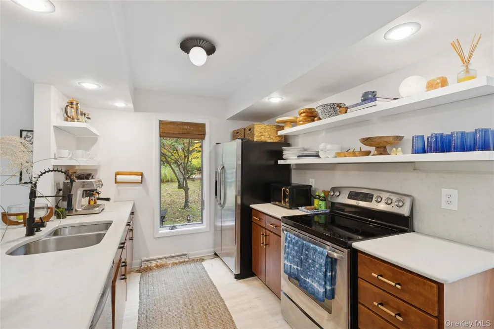 15 Mount Misery Drive Sag Harbor, NY 11963