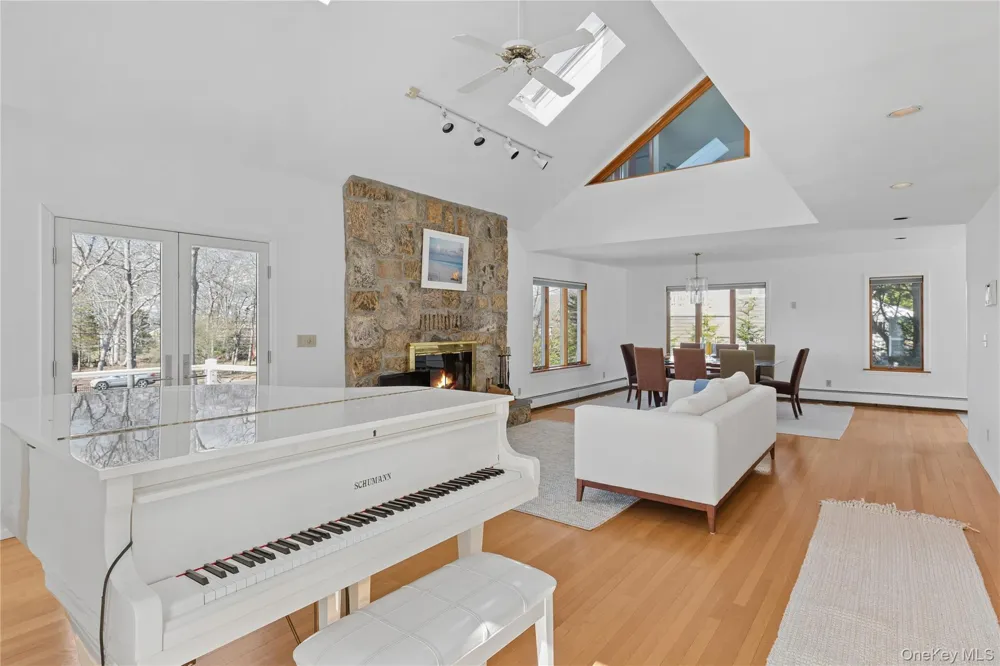 18 Harbor Road Sag Harbor, NY 11963