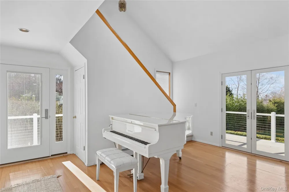 18 Harbor Road Sag Harbor, NY 11963