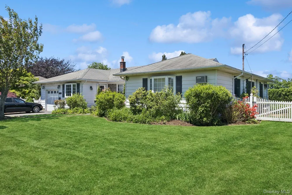 59 Wiltshire Street Southampton, NY 11968