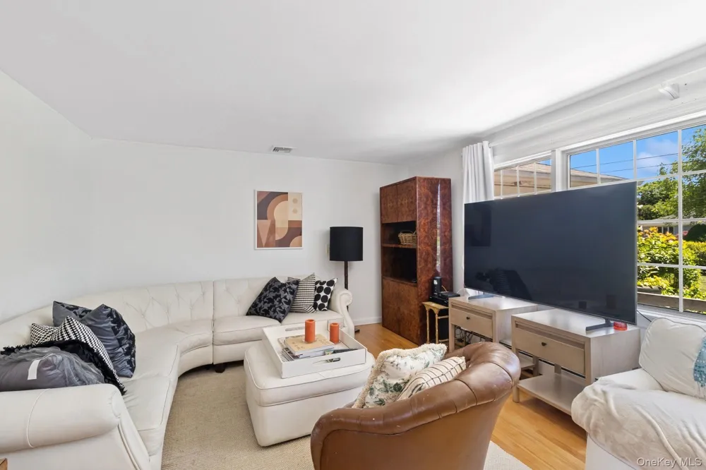 59 Wiltshire Street Southampton, NY 11968