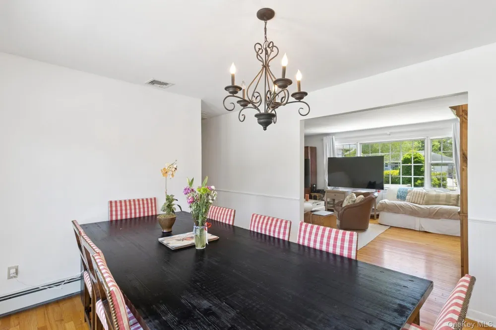 59 Wiltshire Street Southampton, NY 11968