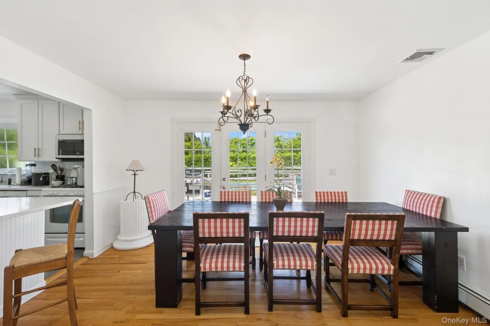 59 Wiltshire Street Southampton, NY 11968