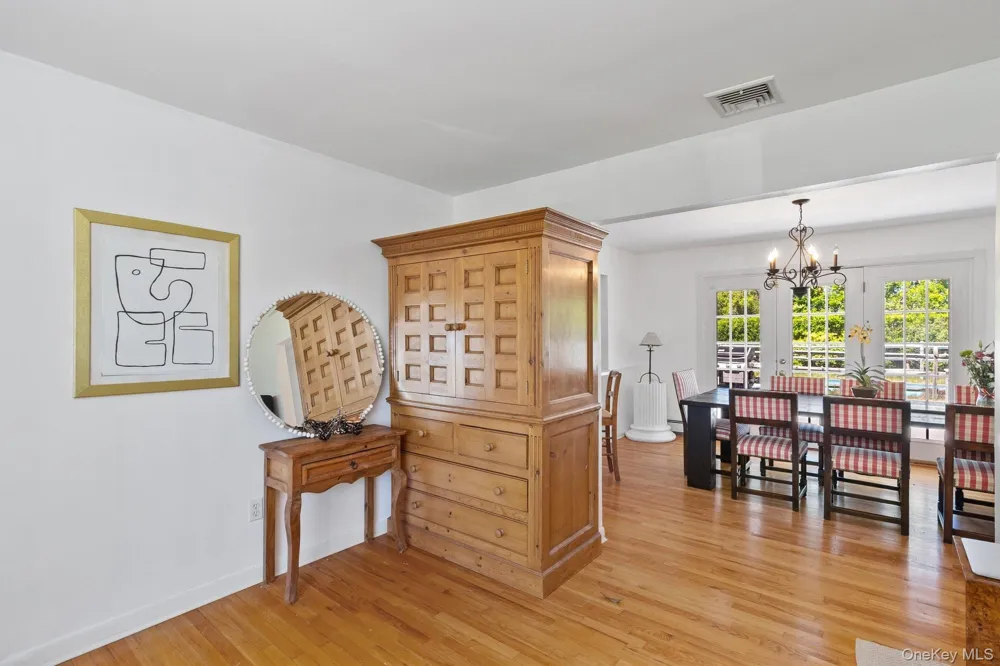 59 Wiltshire Street Southampton, NY 11968
