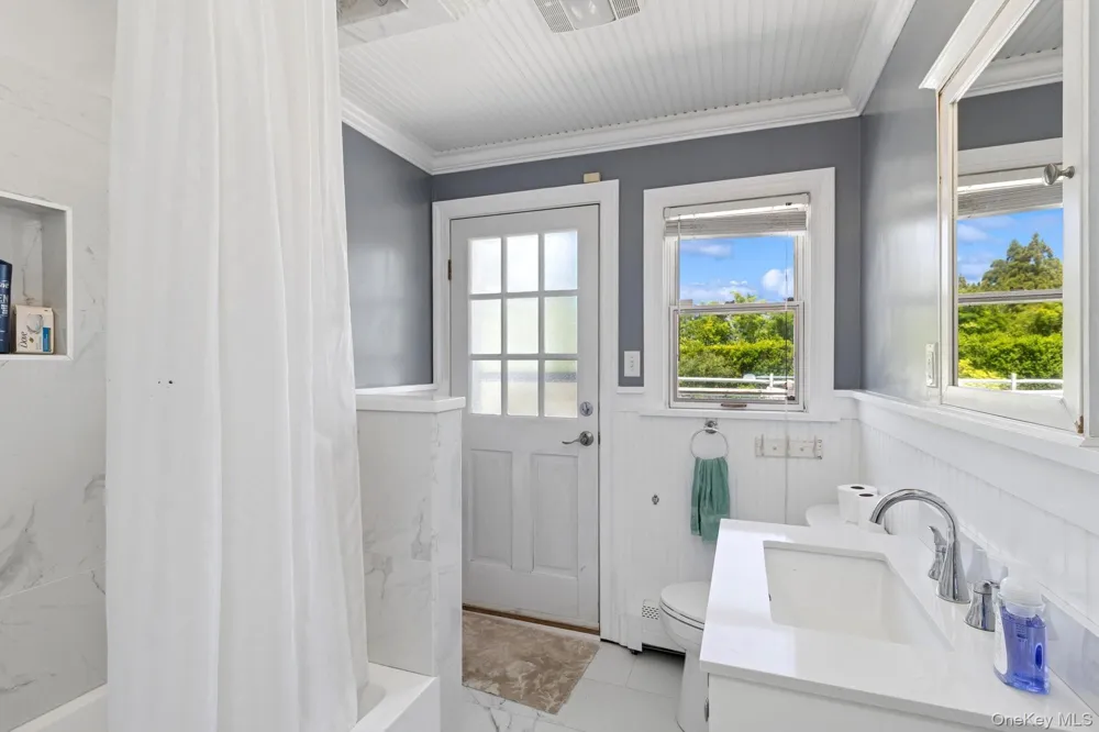59 Wiltshire Street Southampton, NY 11968