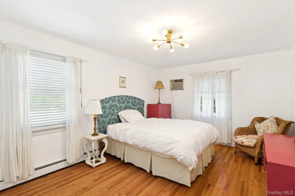 59 Wiltshire Street Southampton, NY 11968