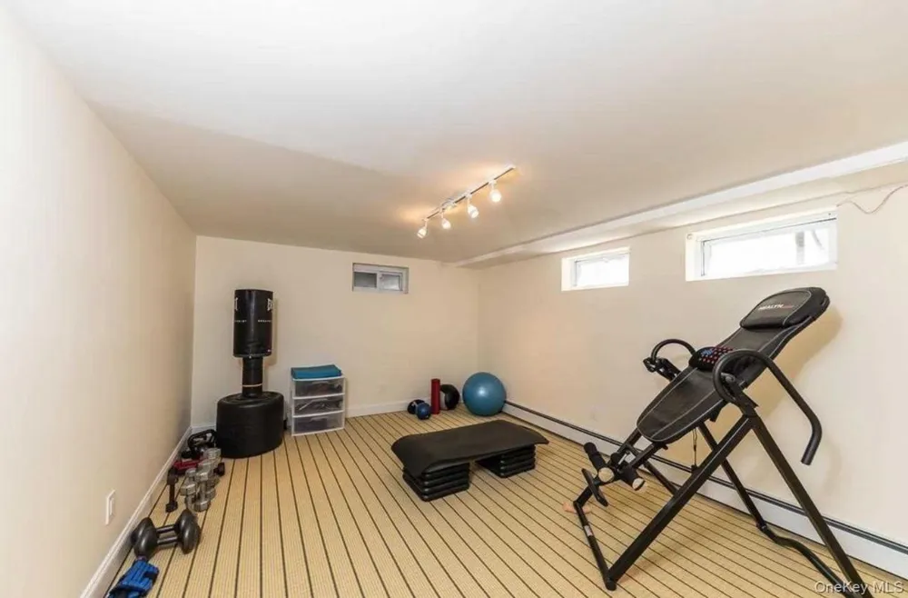 215 Scott Drive Atlantic Beach, NY 11509