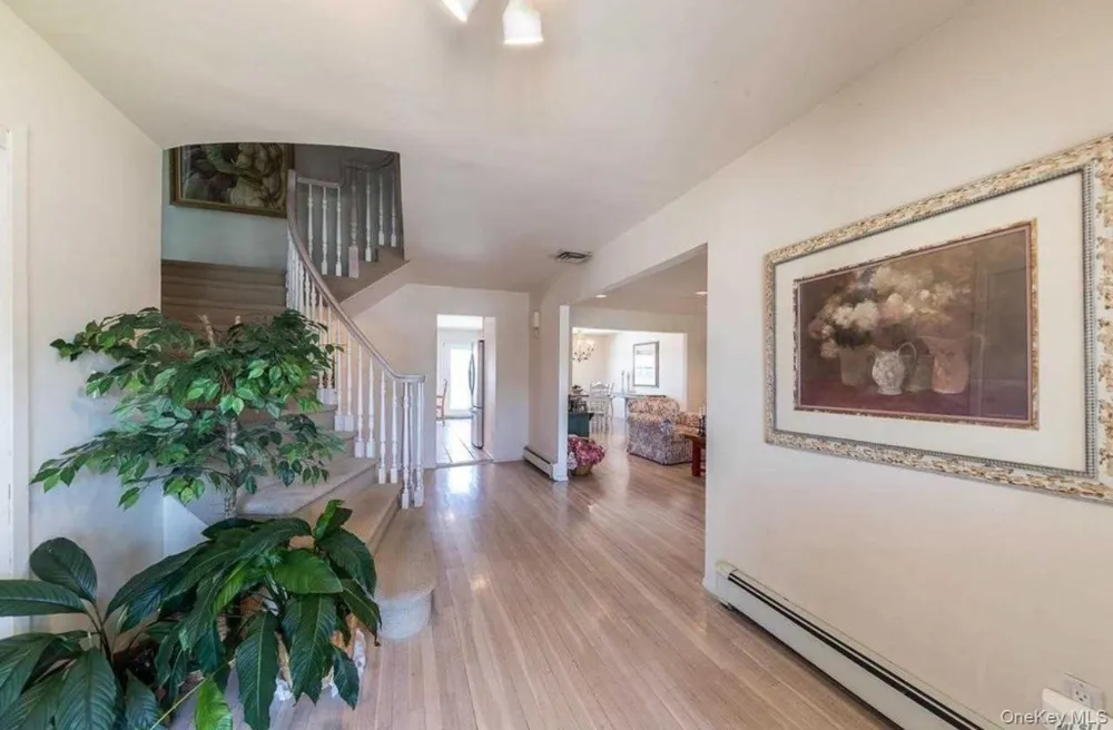 215 Scott Drive Atlantic Beach, NY 11509
