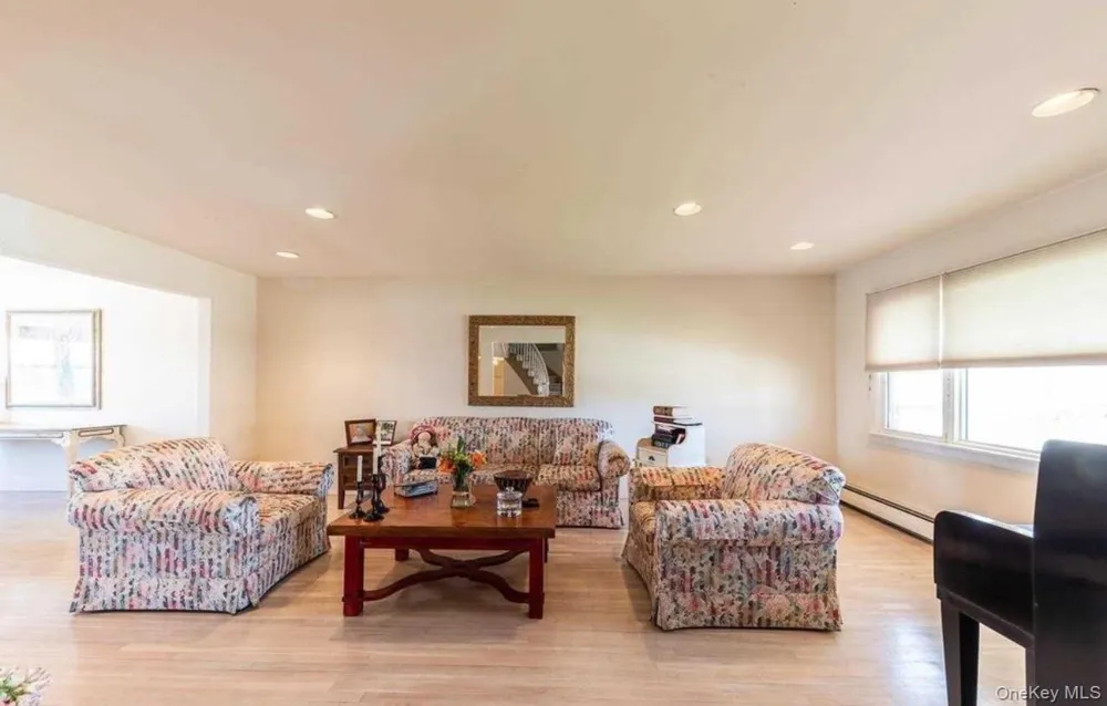 215 Scott Drive Atlantic Beach, NY 11509